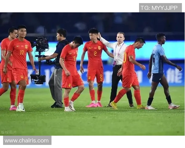 中国与伊朗足球比赛现场比分实时更新及精彩瞬间回顾 中国与伊朗足球比赛现场比分实时更新及精彩瞬间回顾